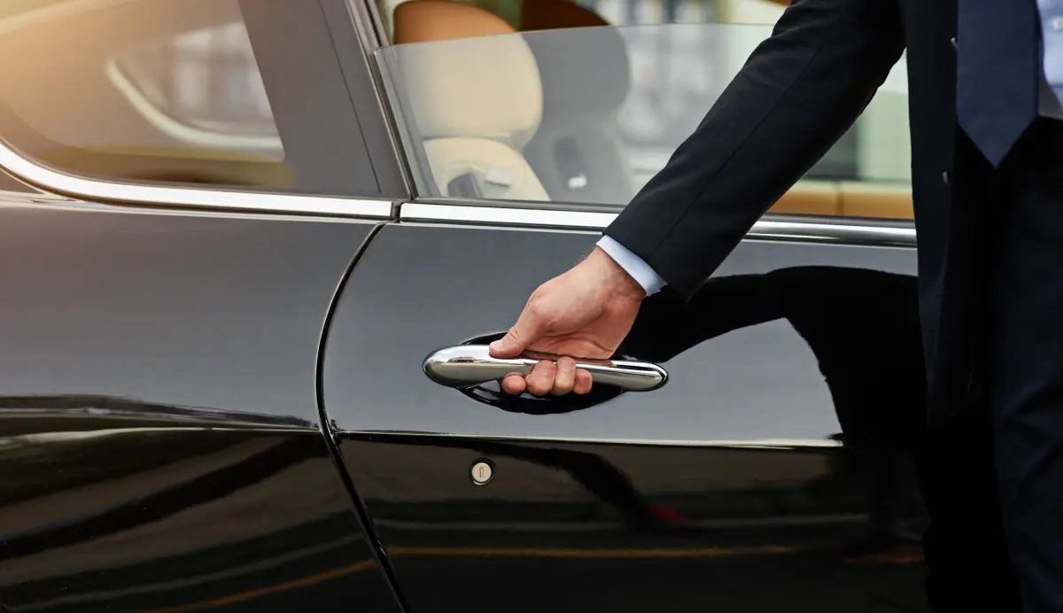 Door to door transport from New York to Maryland in a black car