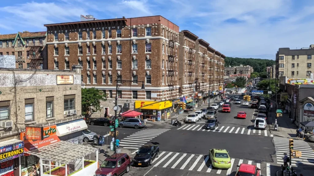 Car Service Inwood NY with Chauffeur Limousine