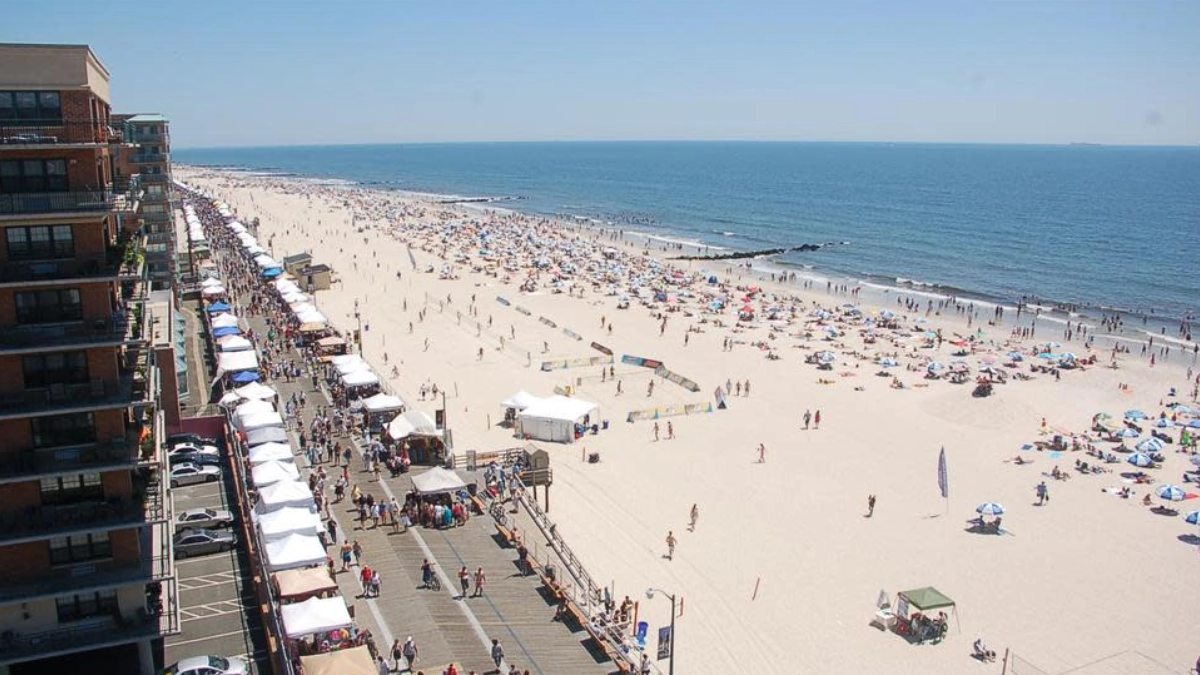 Luxury JFK Airport Chauffeur Service to Long Beach – Limo Service