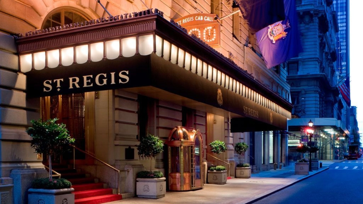 Private Limo Transfers from JFK Airport to The St. Regis New York