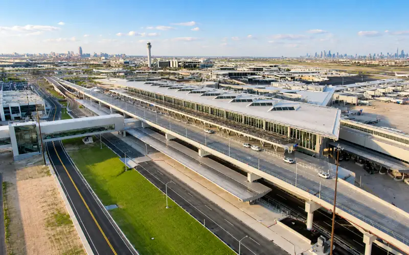 Luxury EWR airport limo services
